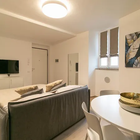 Casa Macoby * Lecco